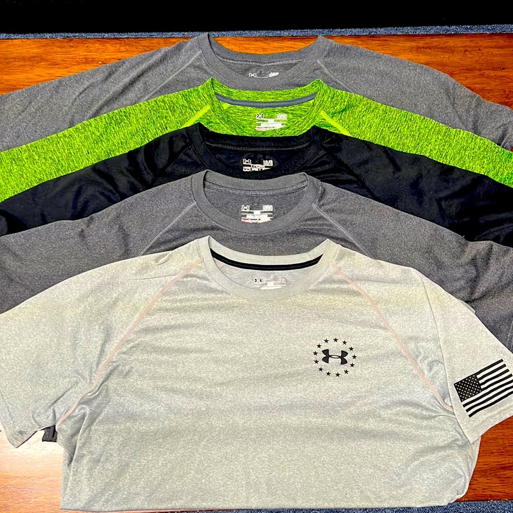 Large men’s under armor lot